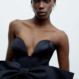 PEGGY IN TAURUS BLACK