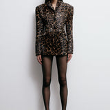 VESTE MAYA EN EL JAGUAR CAZA