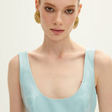 MANU IN GHIACCIO SCIOGLIENDO