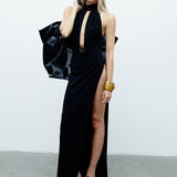 NESSA IN TAURUS BLACK