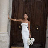 ELÉA DANS LE TEMPLE BLANC